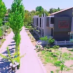 Kavalona Park Hotel 3*