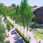 Hotel Kavalona Park Zverneci