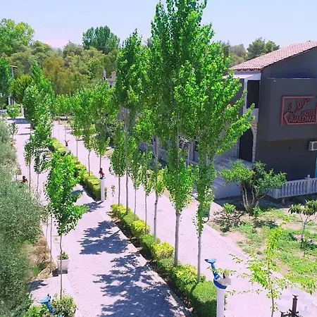 Hotel Kavalona Park Zverneci