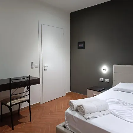 Hotel Kavalona Park Zverneci