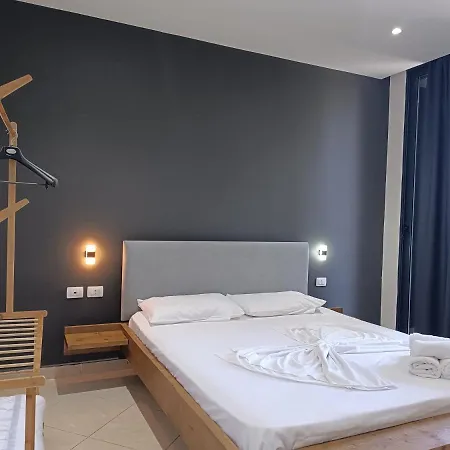 Hotel Kavalona Park 3*