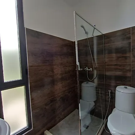 Kavalona Park Hotel Zverneci