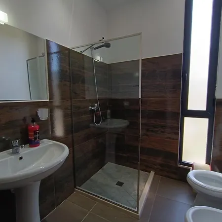 Kavalona Park Zverneci