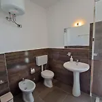 Kavalona Park 3* Zverneci