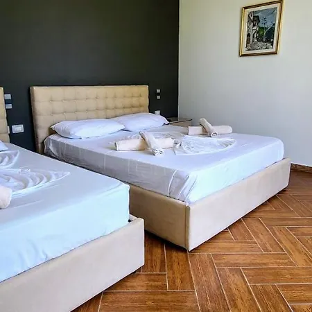 Kavalona