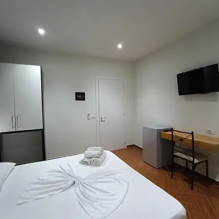 Kavalona Hotel