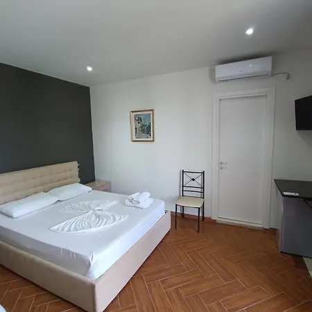 Hotel Kavalona